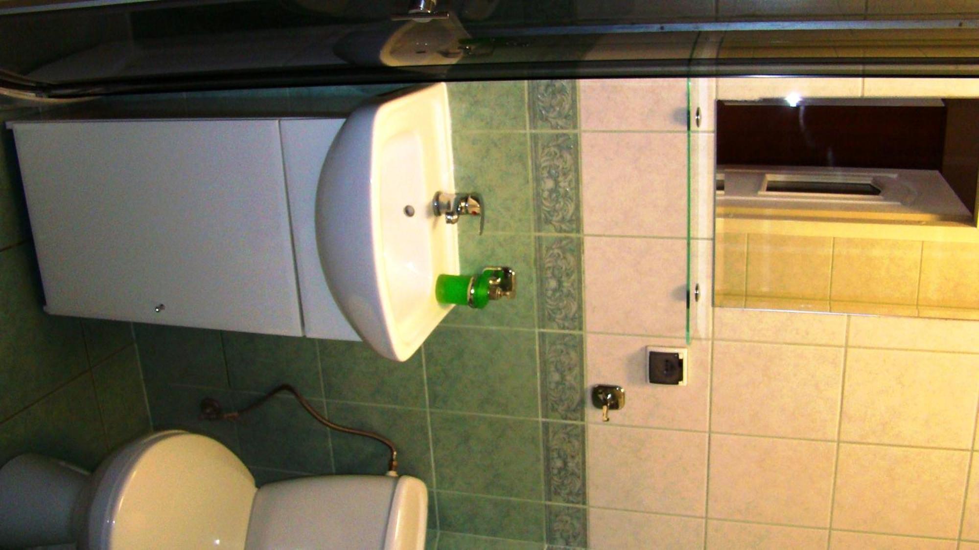 Hotelik Parkowy Legnica Luaran gambar